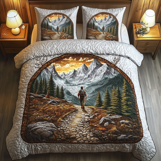 Solo Hiking Trail 3-Piece Quilted Bedding Set GFTOHD1225