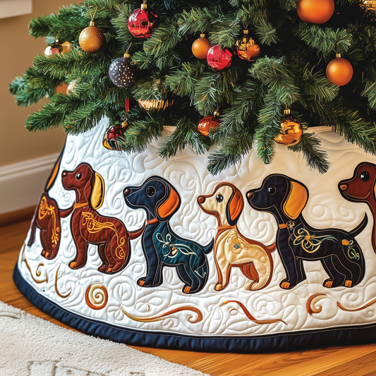 Festive Dachshund Quilted Tree Skirt GFTONL1030